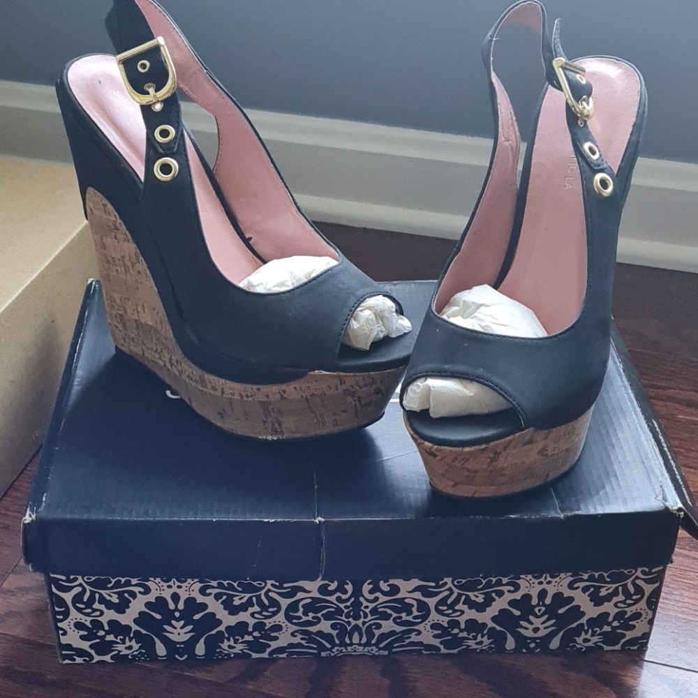 Wedge heels